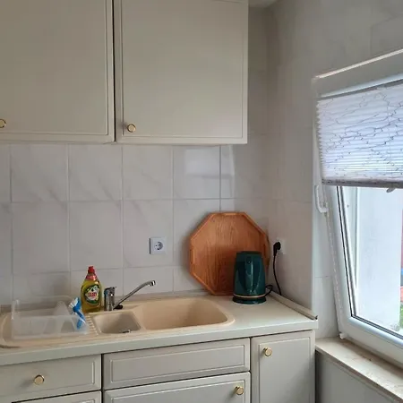 Ferienwohnung Mit Individueller Ausstattung - Jedes Zimmer Ist Anders Erfurt Exterior photo